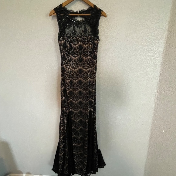 Beautiful Party Dress - Picture 3 of 5